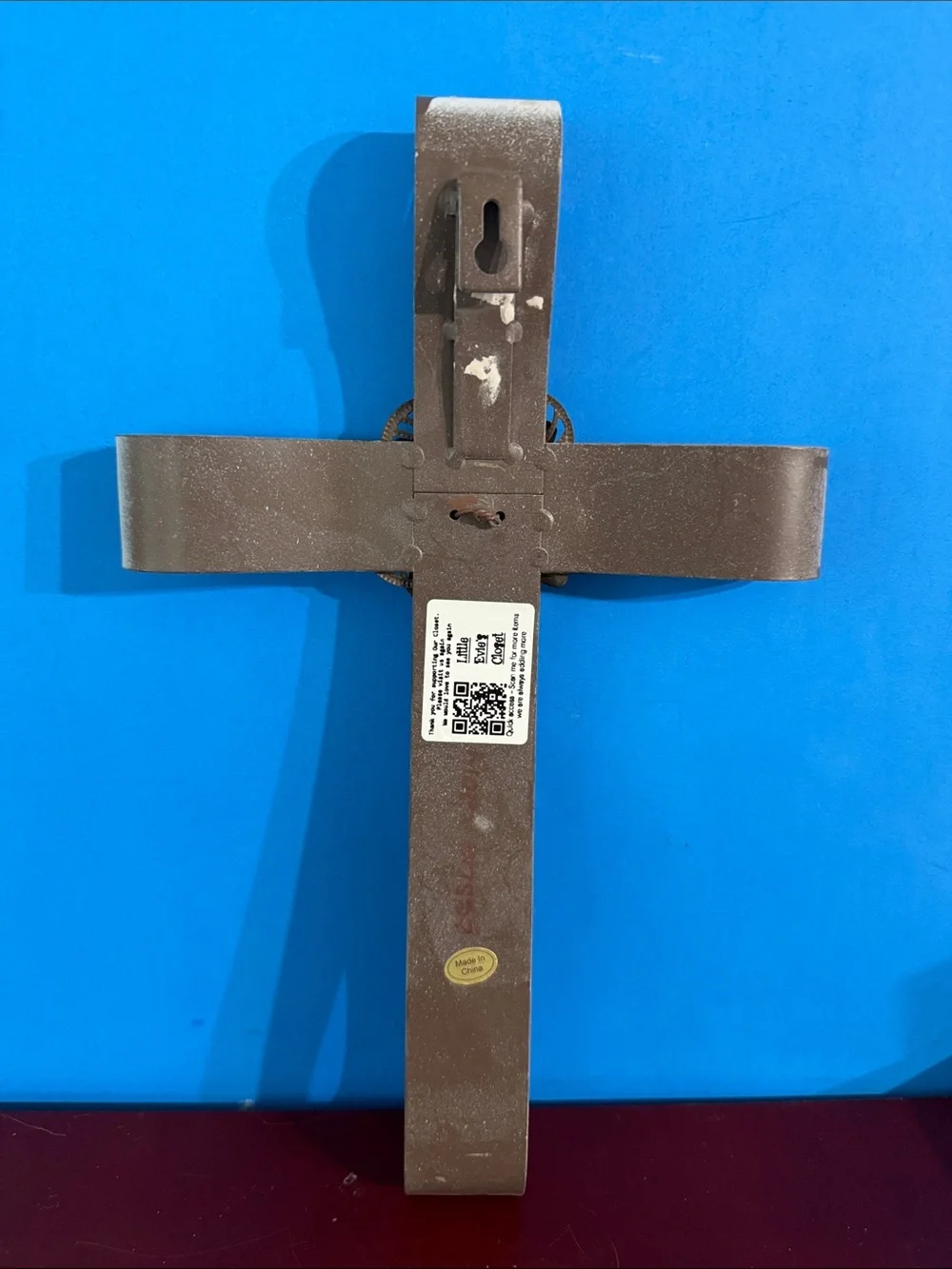 Decorative western/farmhouse metal Cross with flower centerpiece with white bead